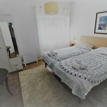Apartamento Com Patio Aveiro Exterior photo